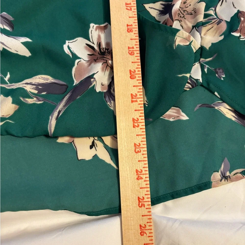 West Kei Green Floral Tie Waist Blouse Size Medium - Picture 5 of 8